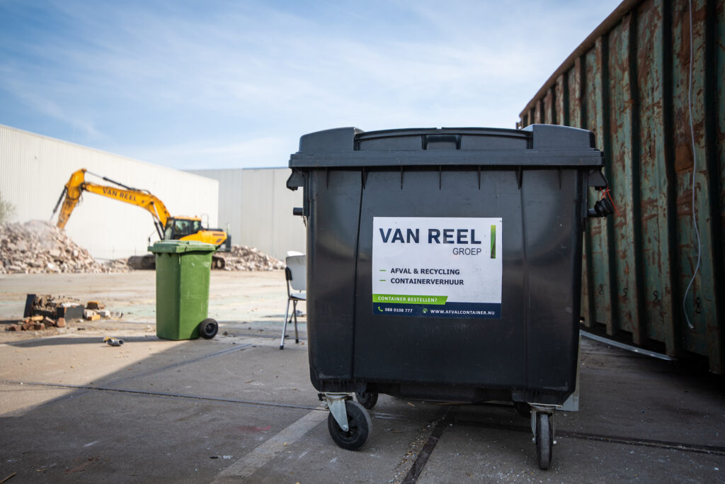 Papier en karton rolcontainer 660 liter